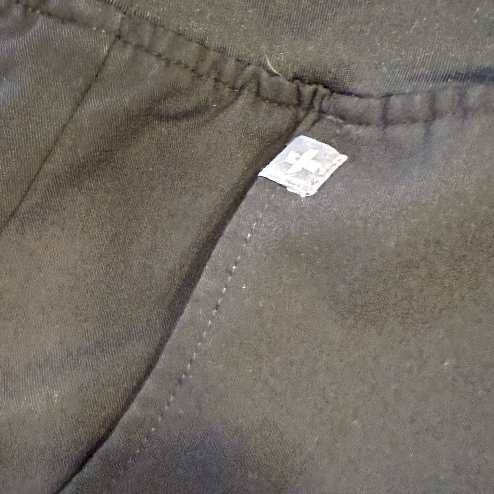 Figs Zamora Jogger Black Scrub pants XS FLAW on pocket - Picture 6 of 11
